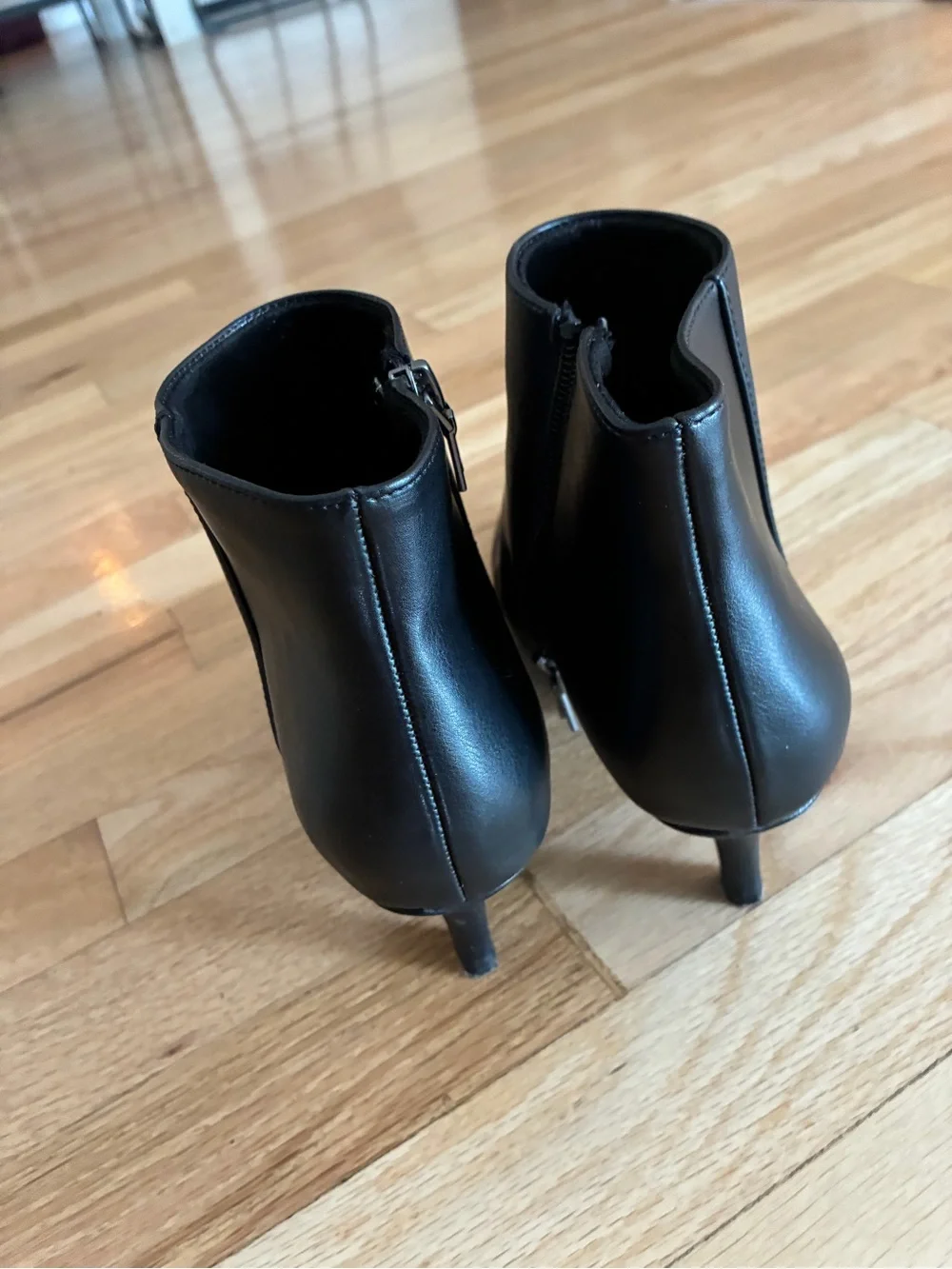 AEROSOLES chic pointed